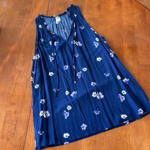 💕 3/$25 Sleeveless Floral Top